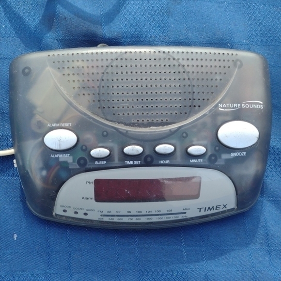 Timex Nature Sounds Alarm Clock/Radio- Gray - Picture 1 of 2